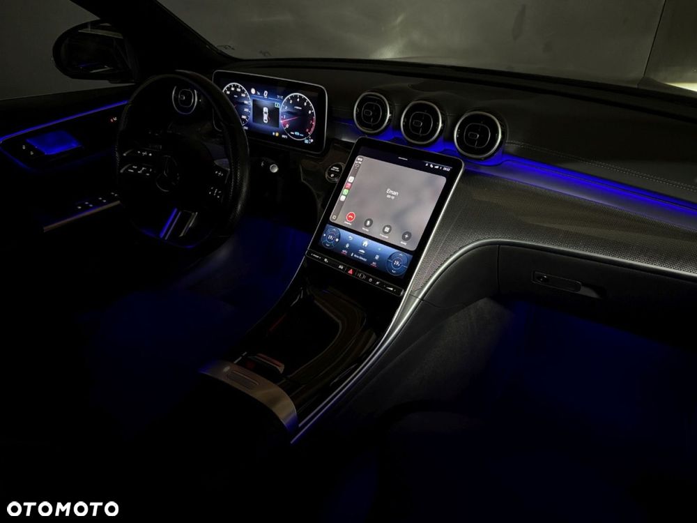Mercedes-Benz Klasa C 200 9G-TRONIC AMG Line - 32