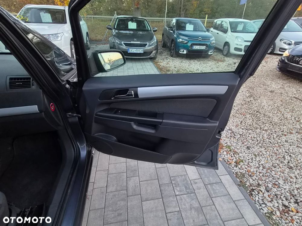 Opel Zafira 1.8 16V - 17