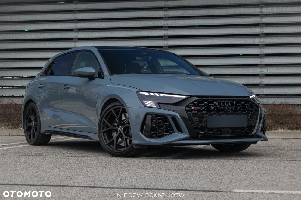 Audi RS3 TFSI Quattro S tronic - 3