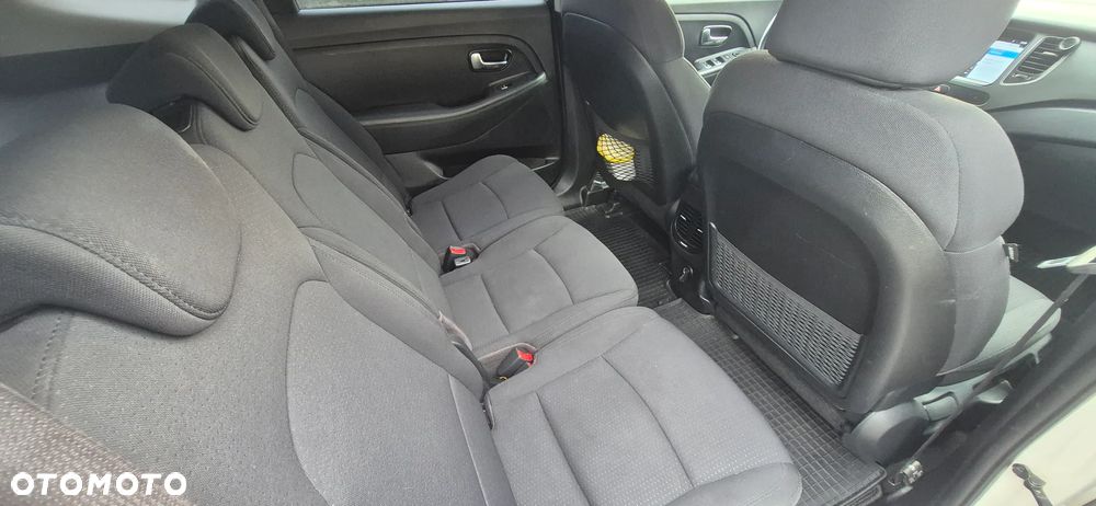 Kia Carens 1.7 CRDi 115 Dream Team Edition - 12