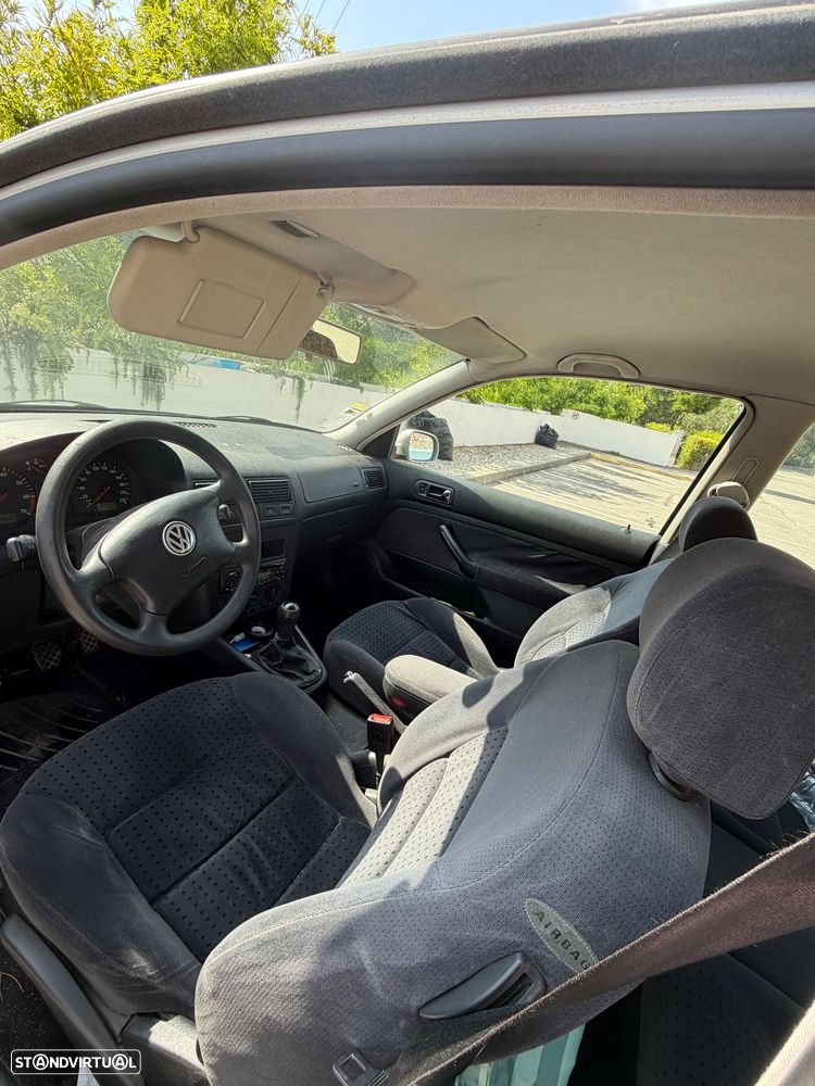 VW Golf - 6