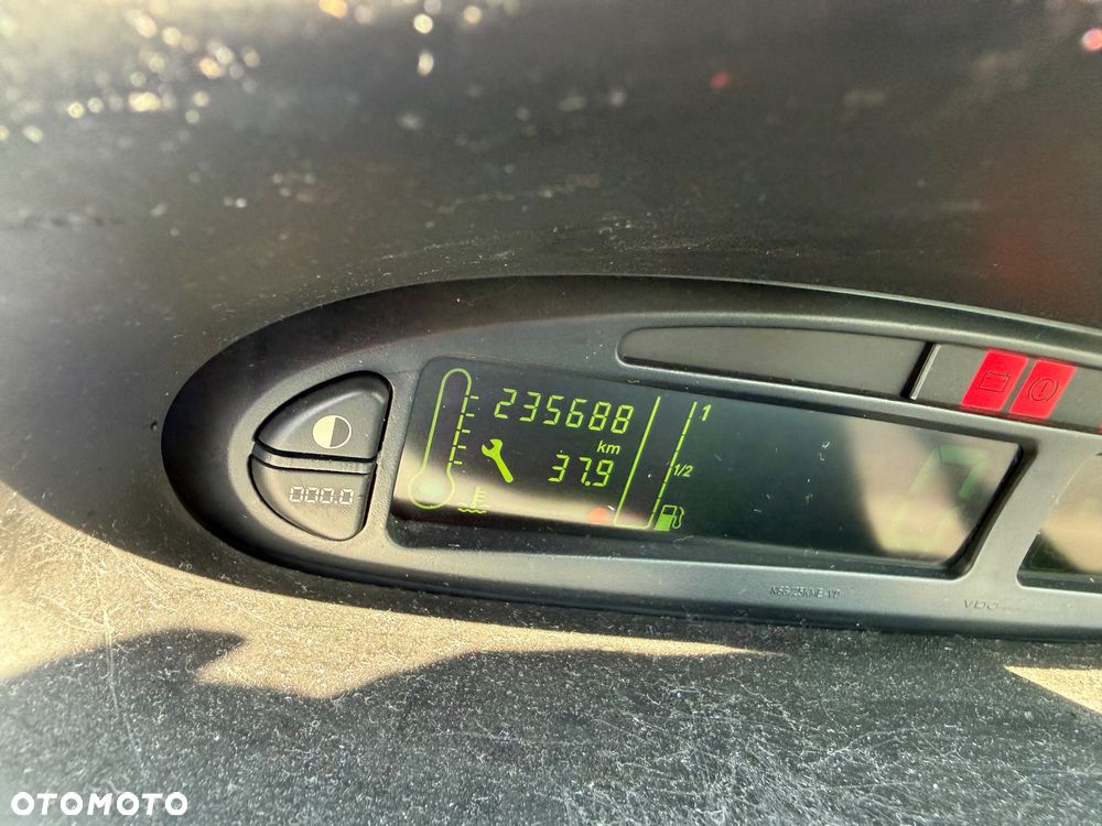 Citroën Xsara Picasso 1.8 16V SX - 8