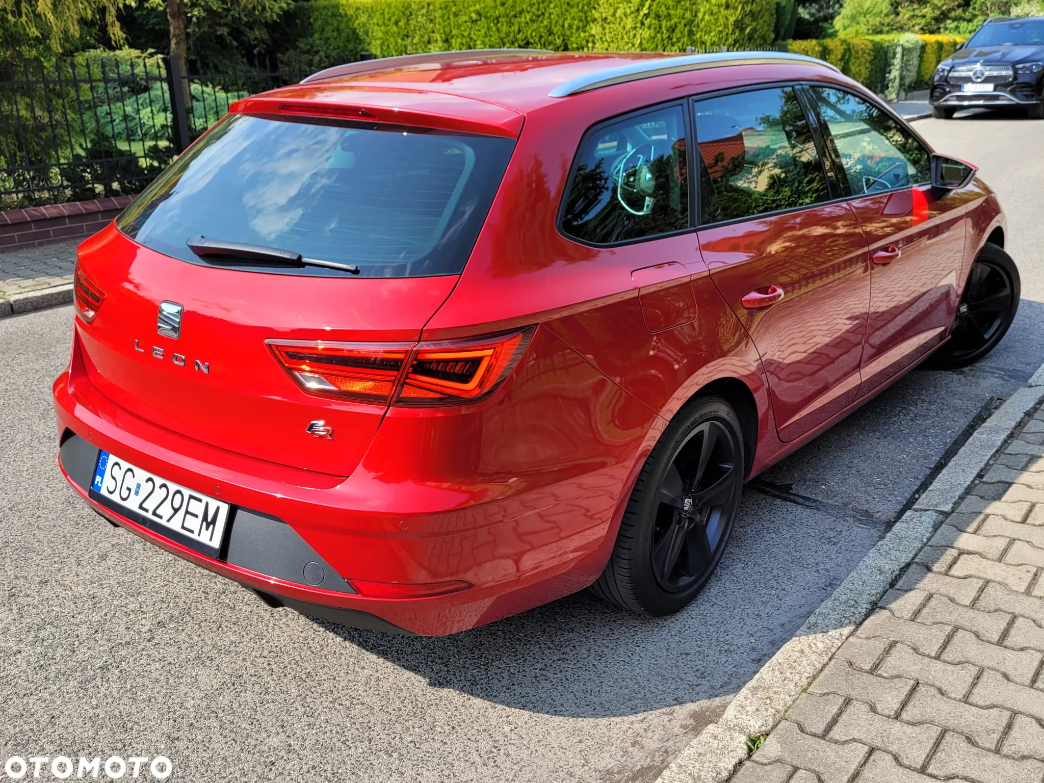 Seat Leon Sportstourer 2.0 TDI FR Plus - 9