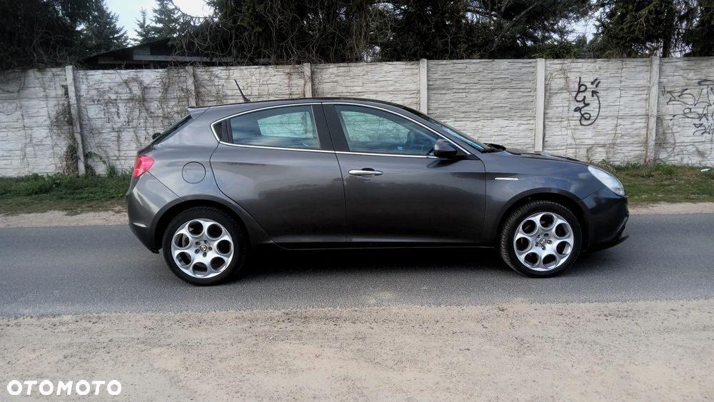 Alfa Romeo Giulietta - 11