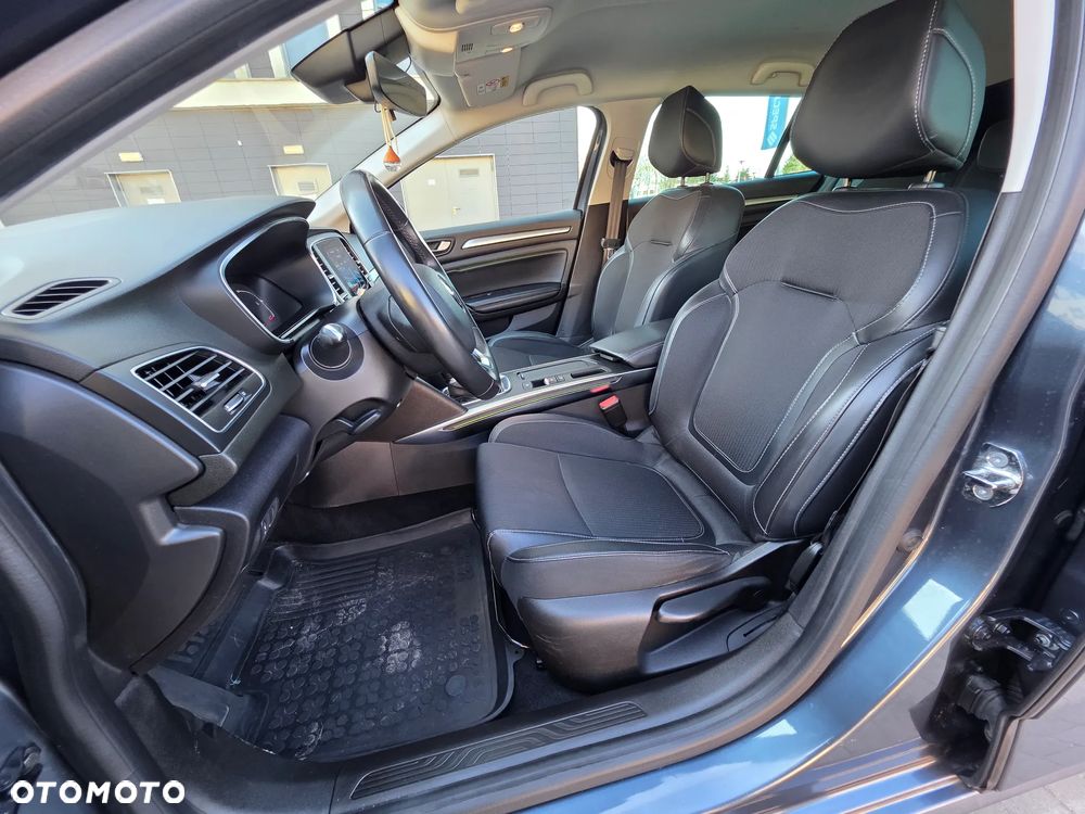 Renault Megane 1.3 TCe FAP Techno EDC - 11