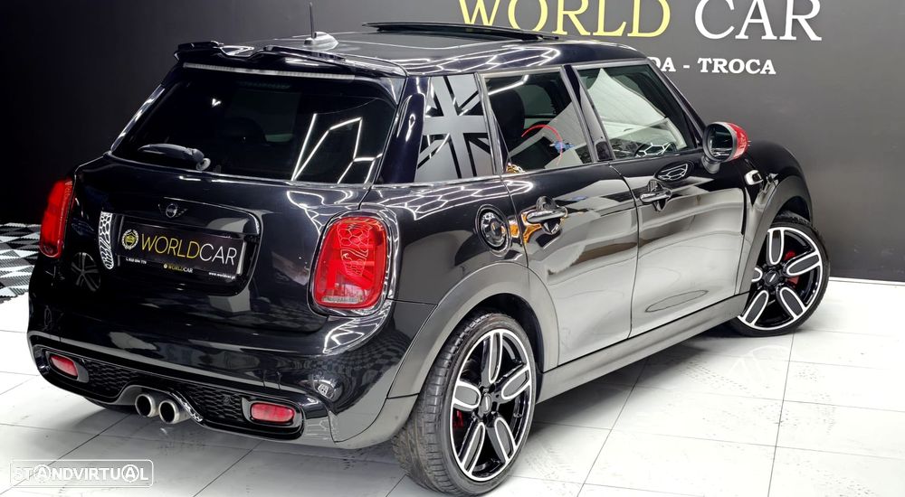 MINI 5 Portas Cooper SD Sport Aut. Seven - 26