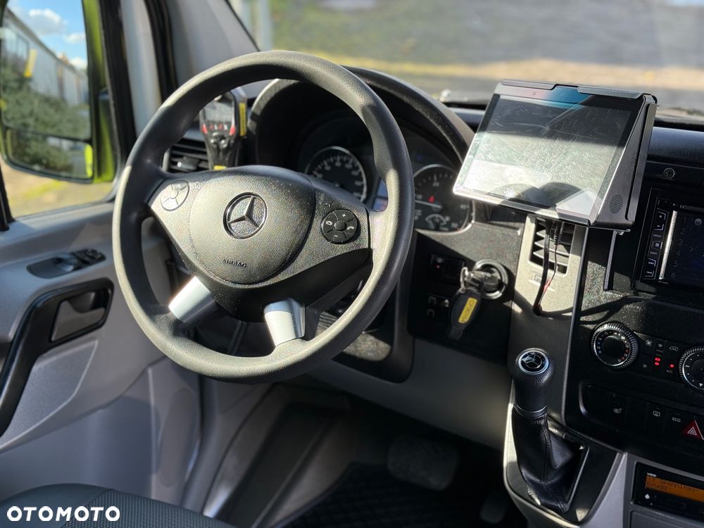Mercedes-Benz SPRINTER 516+Winda - 21