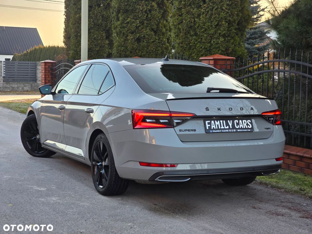 Skoda Superb 2.0 TDI SCR 4x4 Sportline DSG - 4