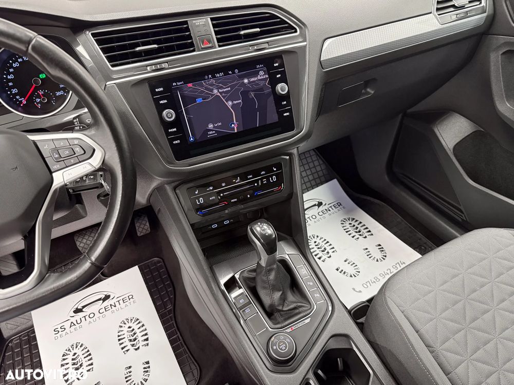 Volkswagen Tiguan 2.0 TDI SCR 4MOTION DSG Life - 32