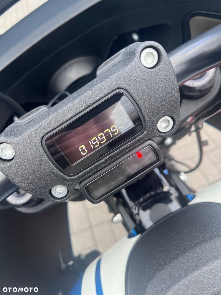 Harley-Davidson Softail Low Rider - 17