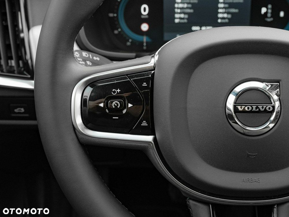 Volvo S90 - 16