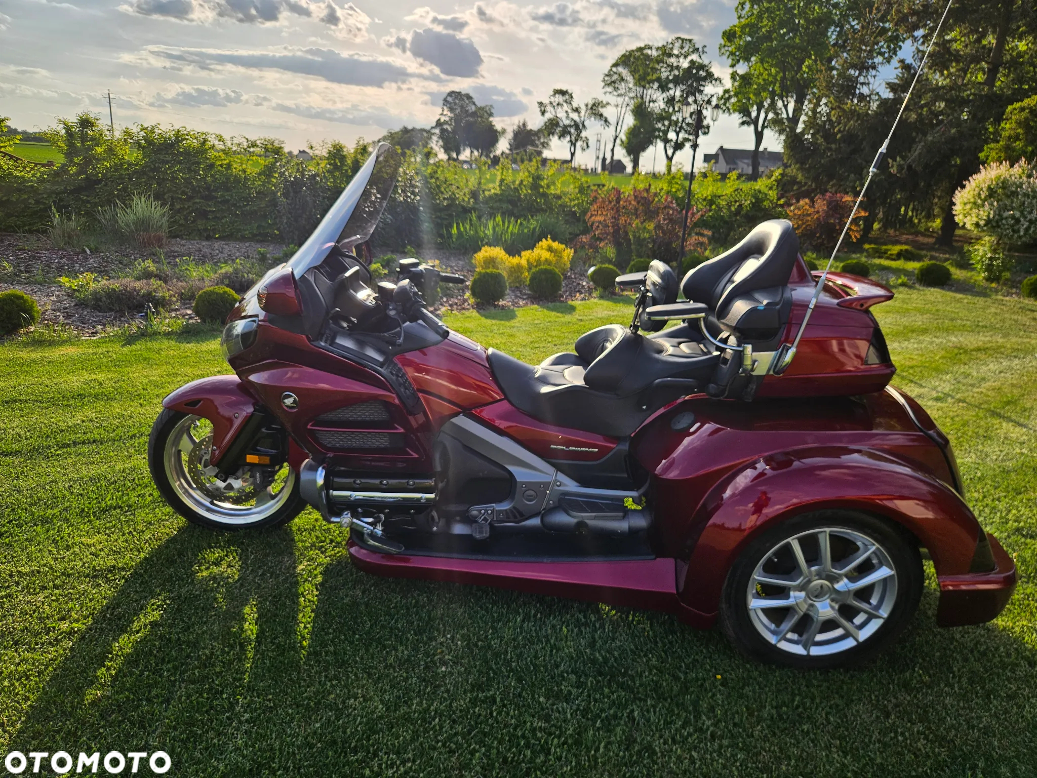 Honda GL - 9