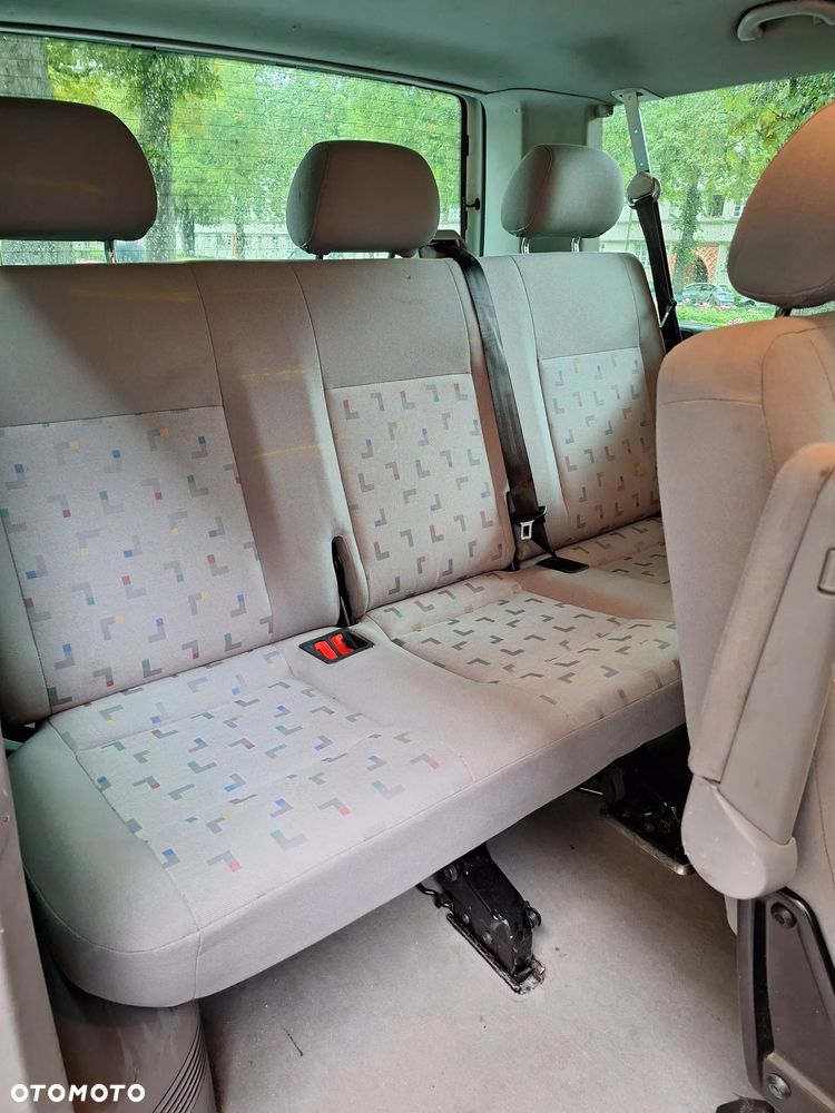 Volkswagen Transporter - 32
