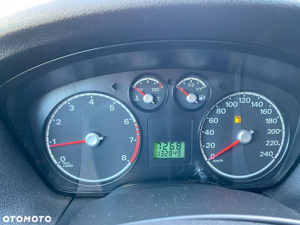 Ford Focus 1.4 16V Trend - 15