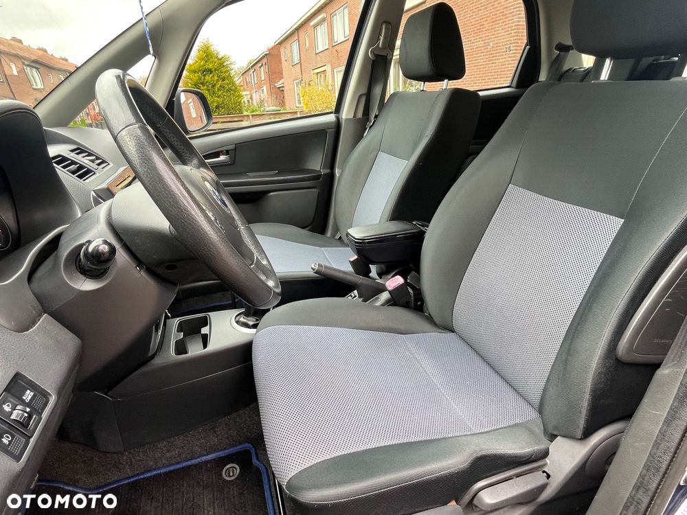 Fiat Sedici 1.6 16V 4x4 Luxury - 8