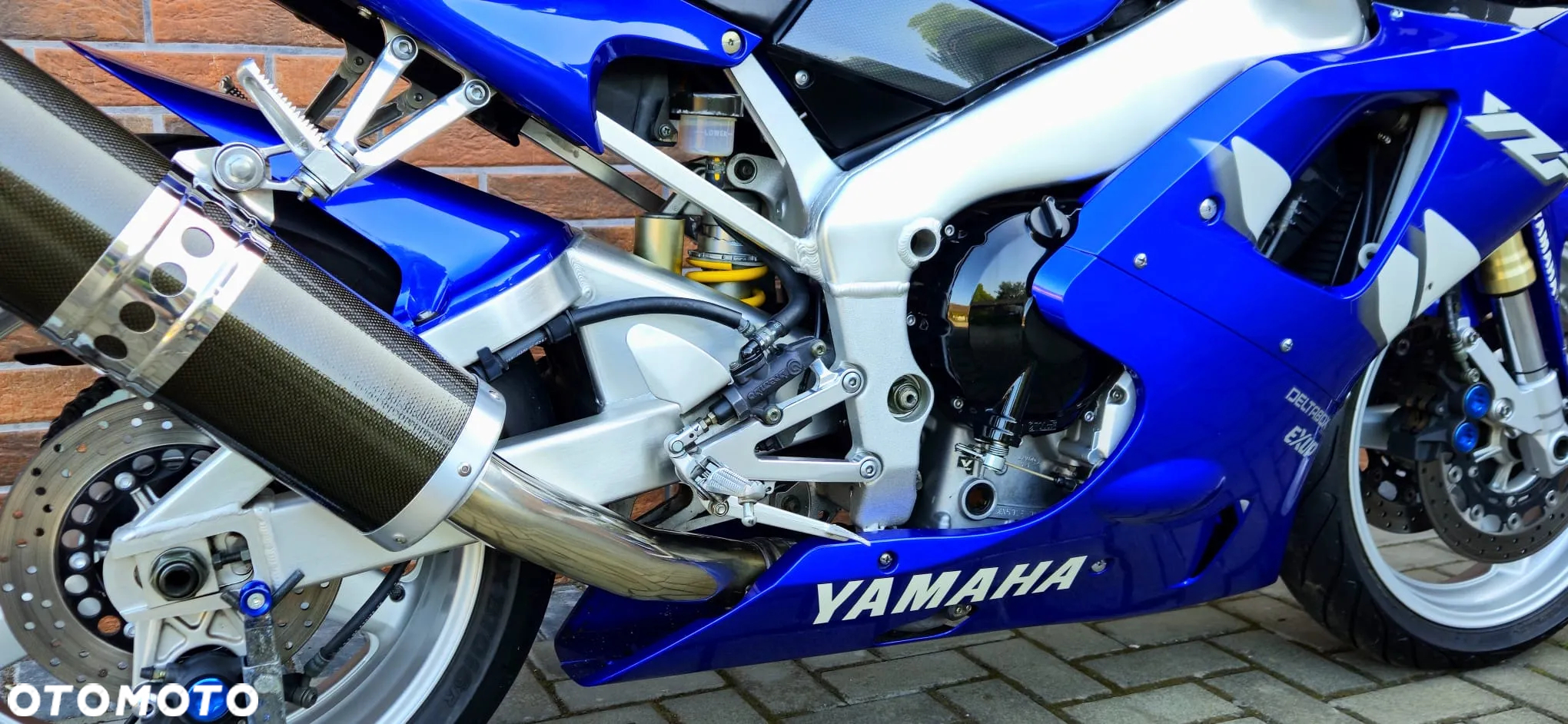 Yamaha YZF - 11