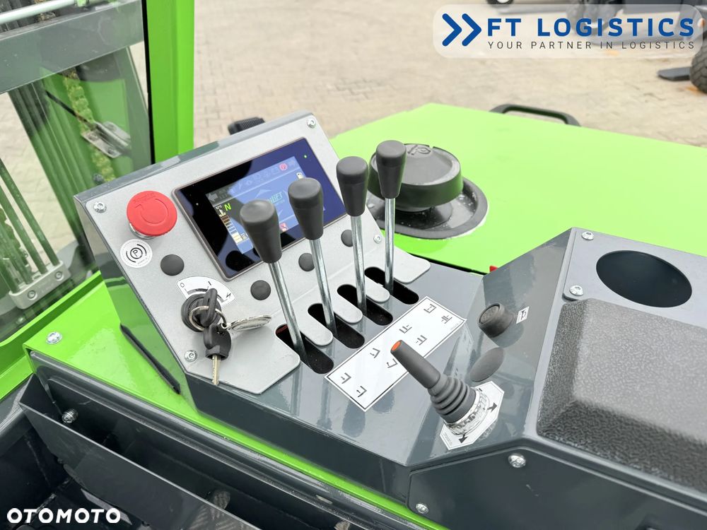 Combilift WÓZEK CZTEROKIERUNKOWY - WIELOKIERUNKOWY | COMBILIFT CB3000 | DIESEL | TRIPLEX 5500MM | POZYCJONER WIDEŁ | PRZESUW WIDEŁ | WOLNY SKOK | STAN IDEALNY | Szeroka oferta wózków czterokierunkowych i bocznych, dopasowanych do różnorodnych potrzeb i zastosowań - 14