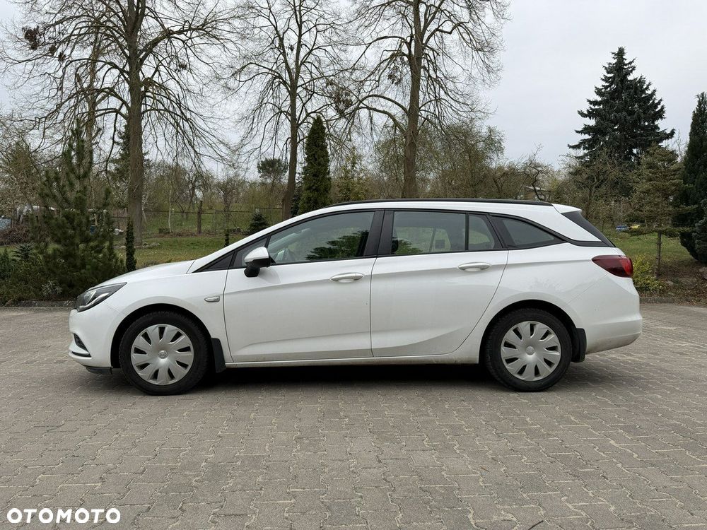 Opel Astra 1.6 CDTI Essentia - 16