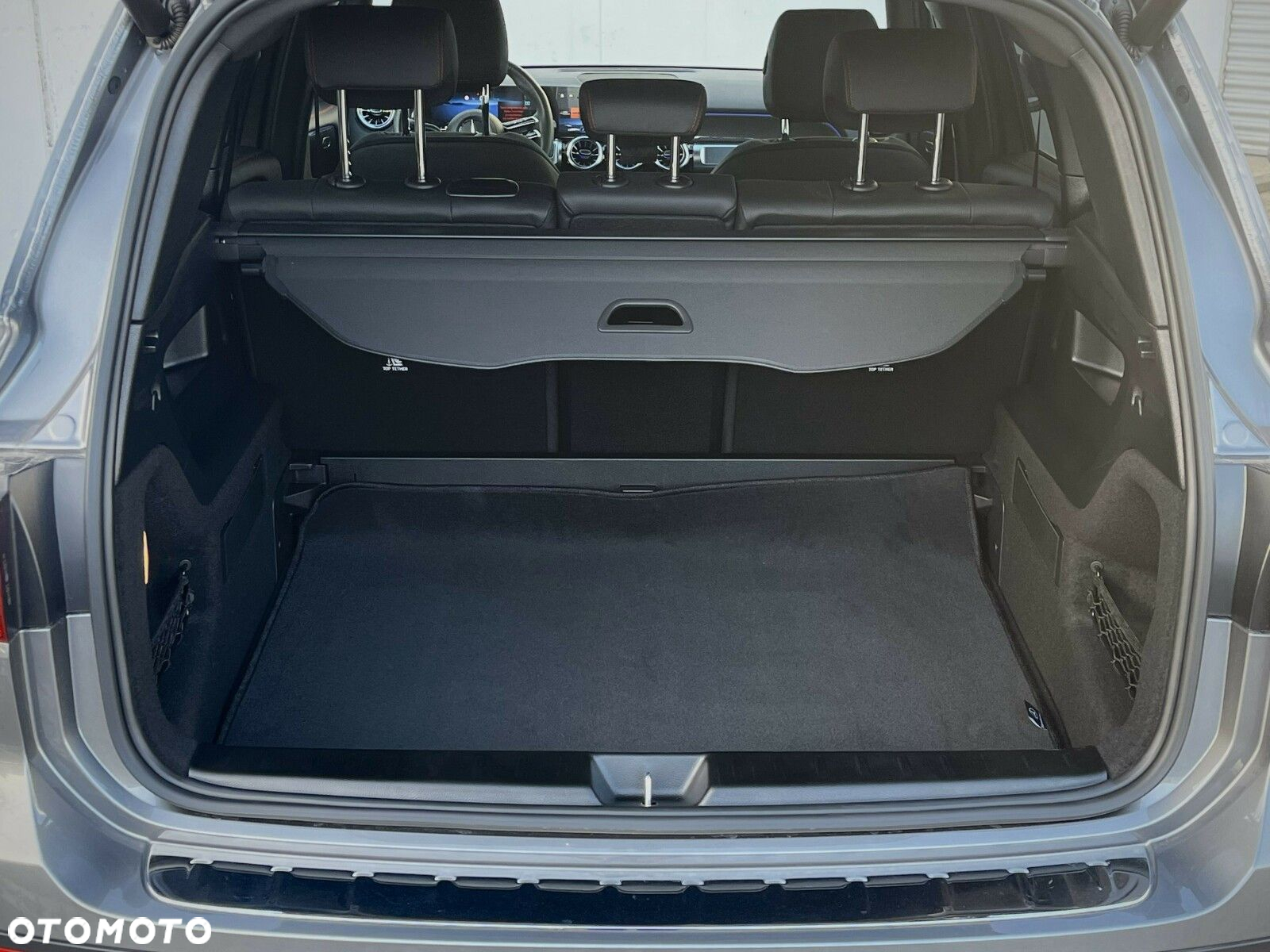 Mercedes-Benz GLB - 13