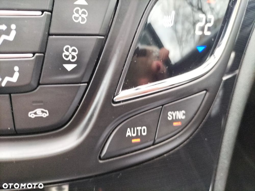 Opel Insignia - 19