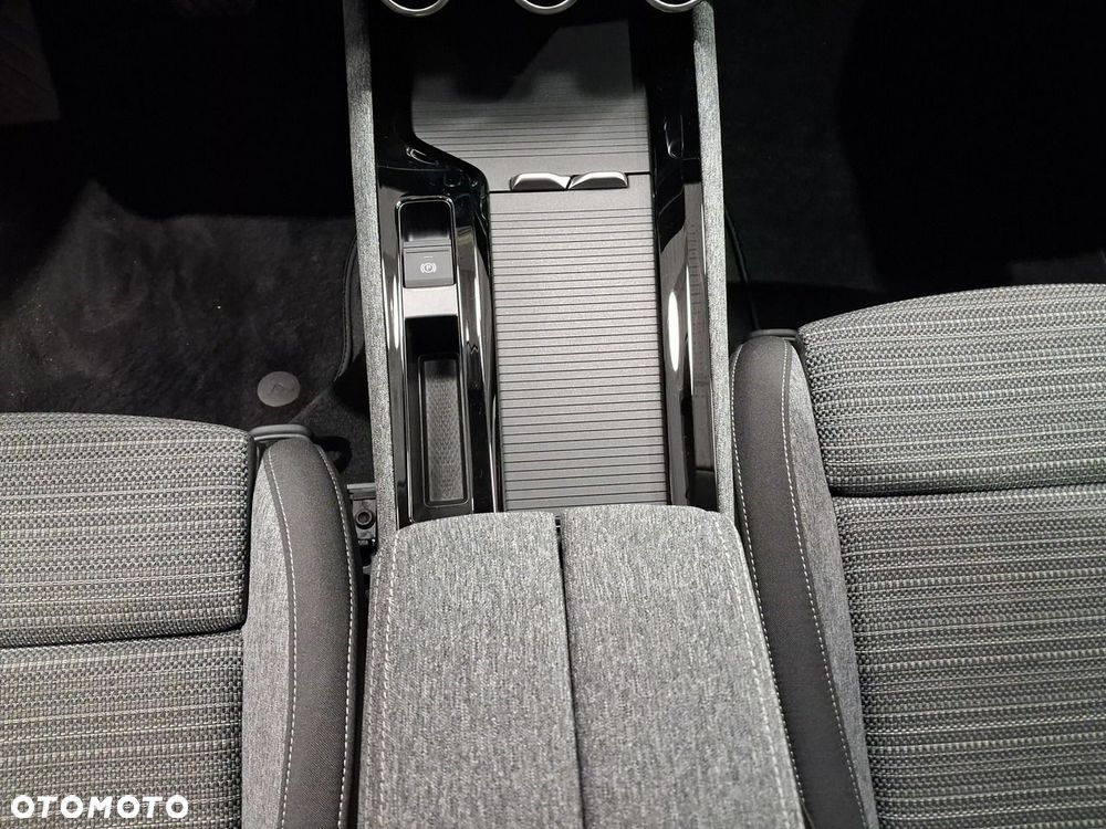 Skoda Superb 1.5 TSI mHEV DSG Selection - 26