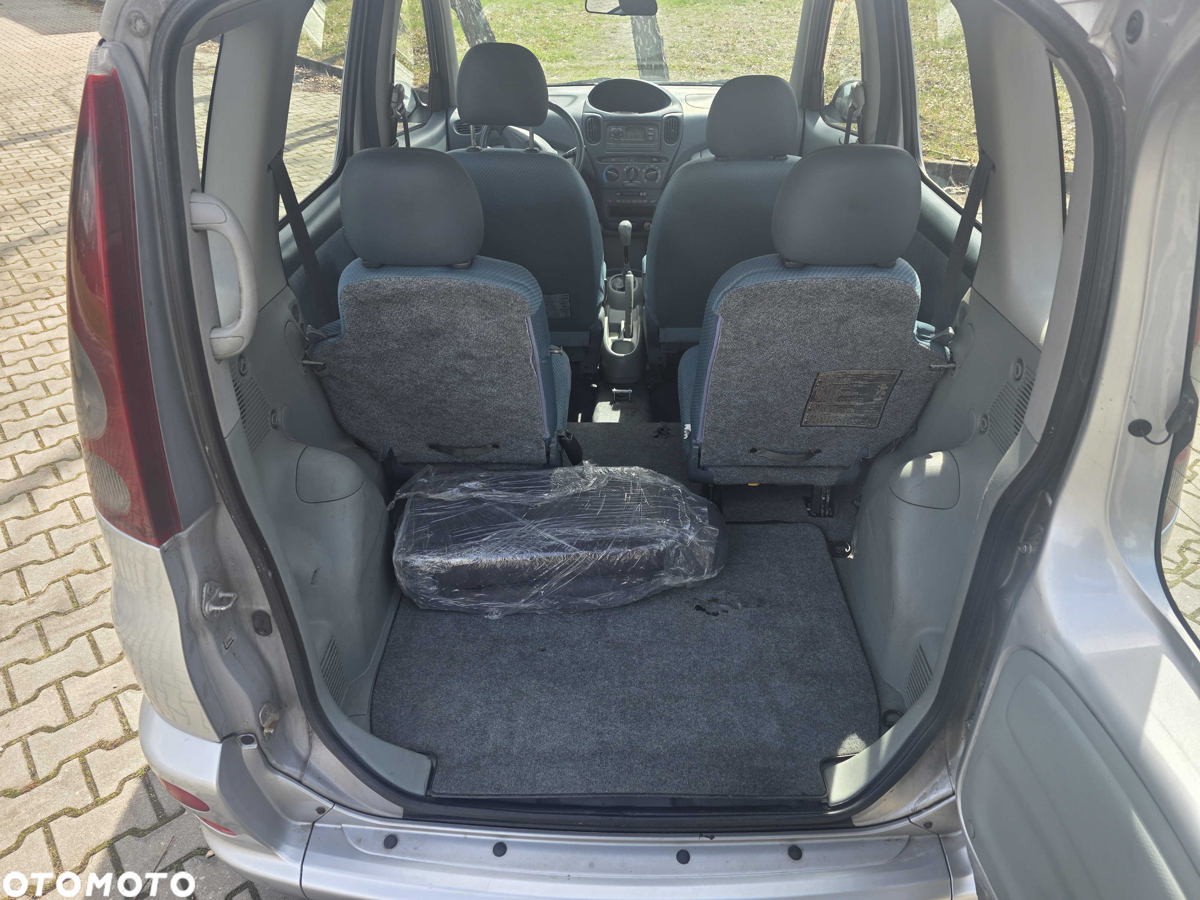 Toyota Yaris Verso 1.4 D-4D - 7