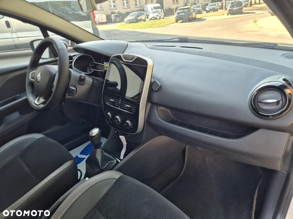 Renault Clio 1.5 dCi 75 Expression - 6