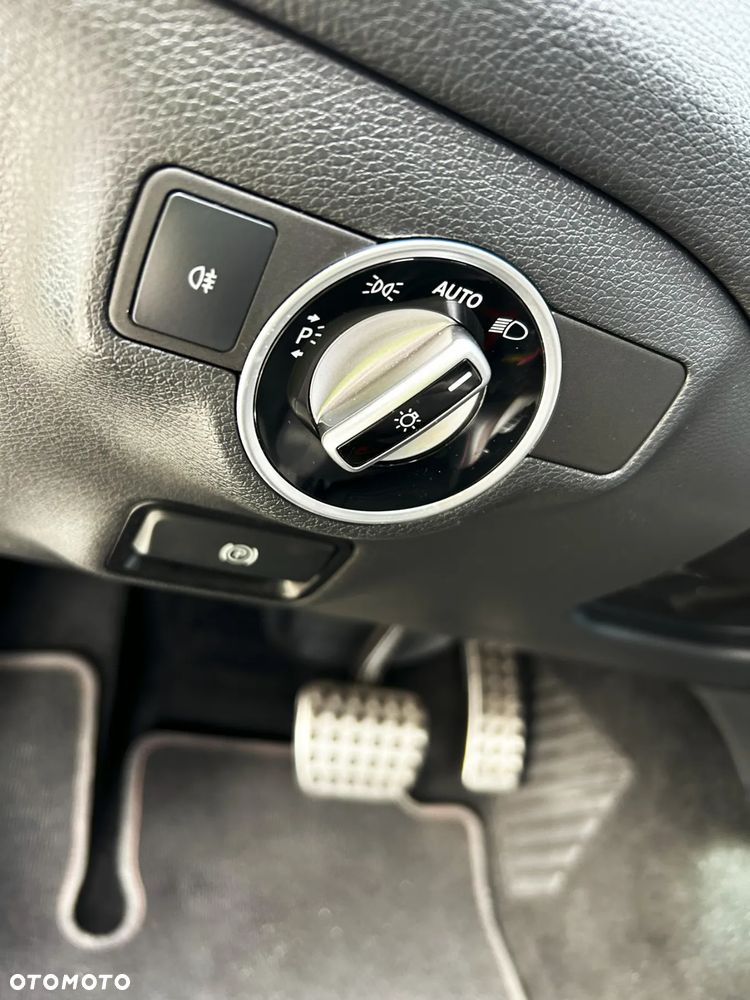 Mercedes-Benz GLA AMG 45 4-Matic - 16