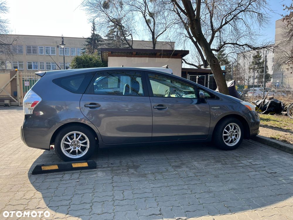 Toyota Prius+ - 5
