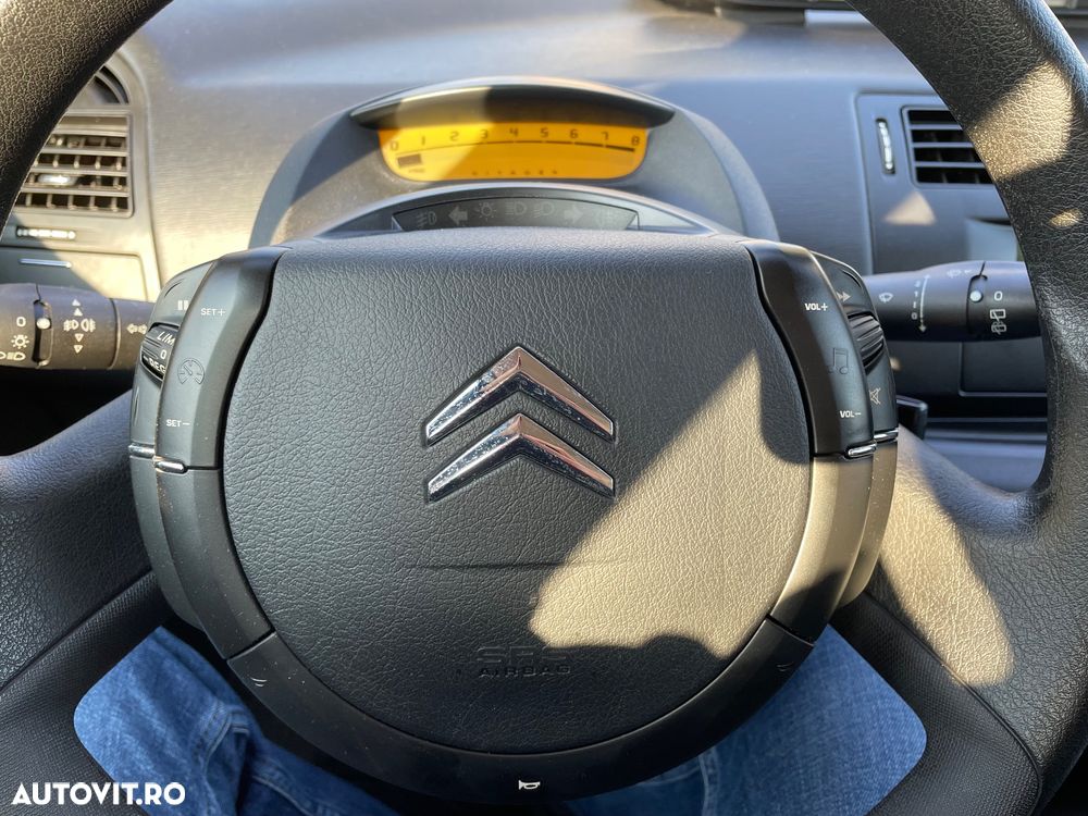 Citroën C4 - 11