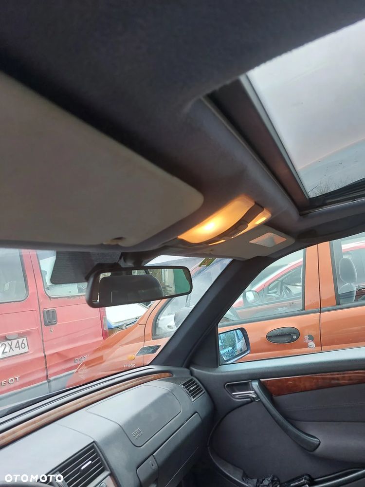 Mercedes 202 z 1997r.  na części  koła lusterko klapa fotel belka błotnik - 10