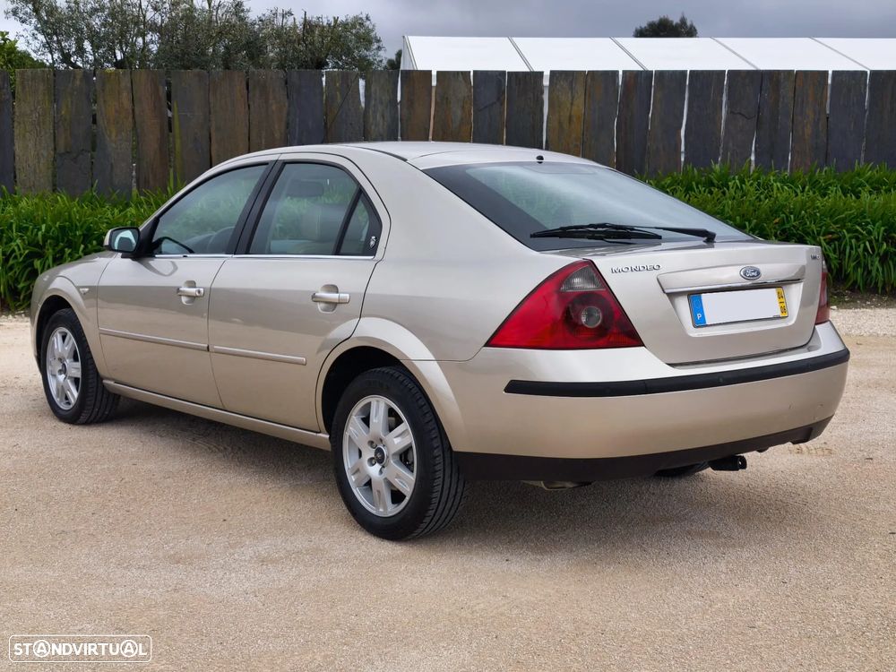 Ford Mondeo 2.0 TDCI Ghia Executive - 4