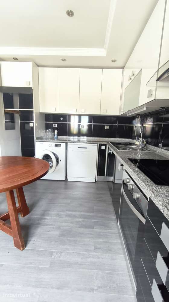 Apartamento T1 R/C cozinha Equipada - Grande imagem: 3/12