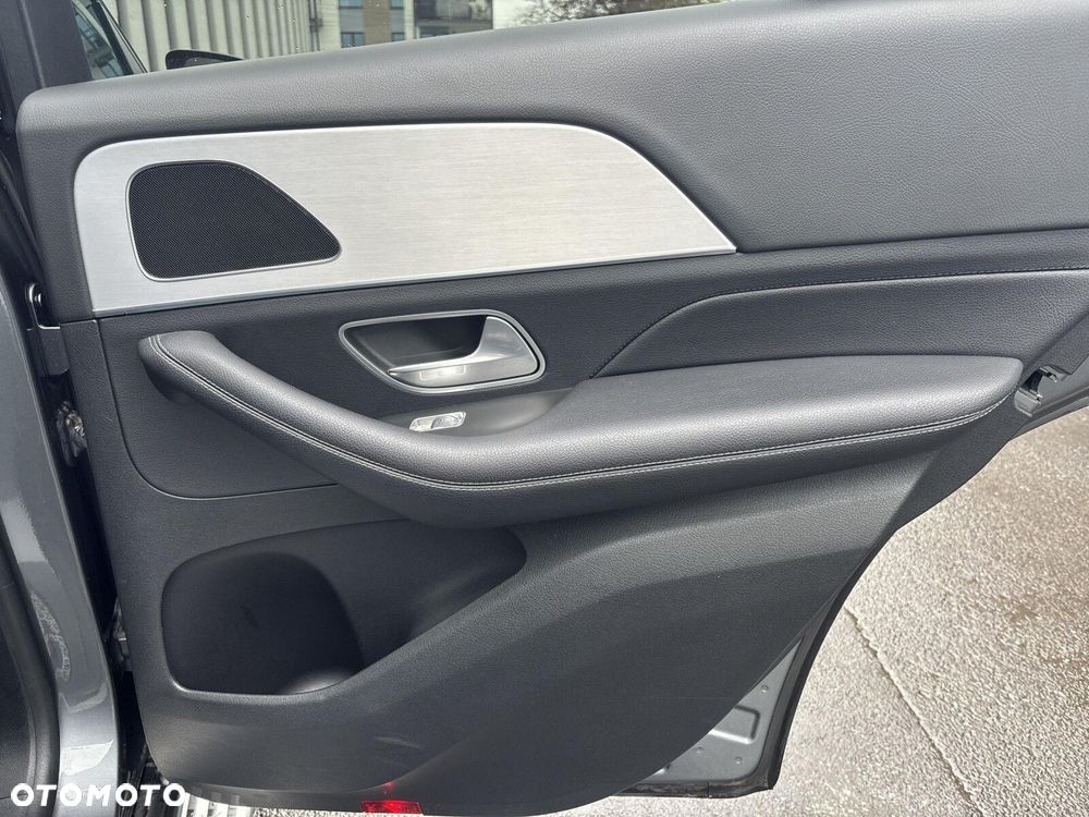 Mercedes-Benz GLE - 22