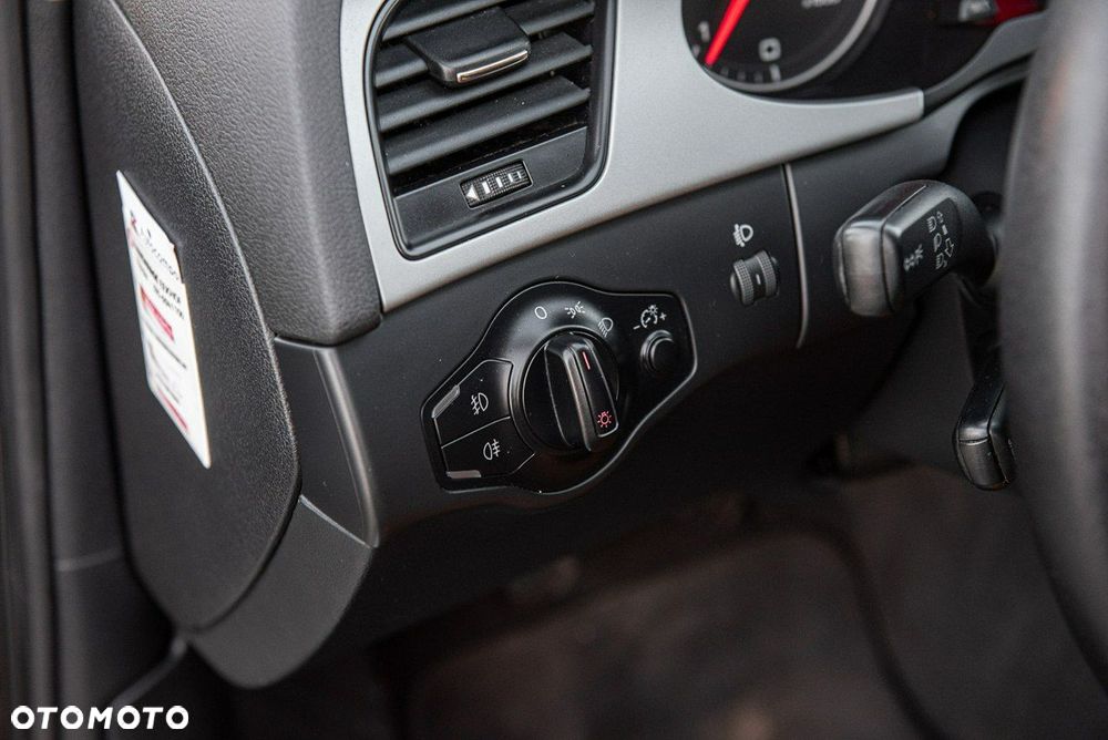 Audi A4 Avant 2.0 TDI DPF S line Sportpaket - 25