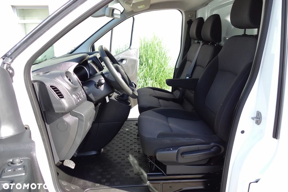 Renault Trafic  2.0 DCI 120 KM Long Klima Kamera Ledy - 5