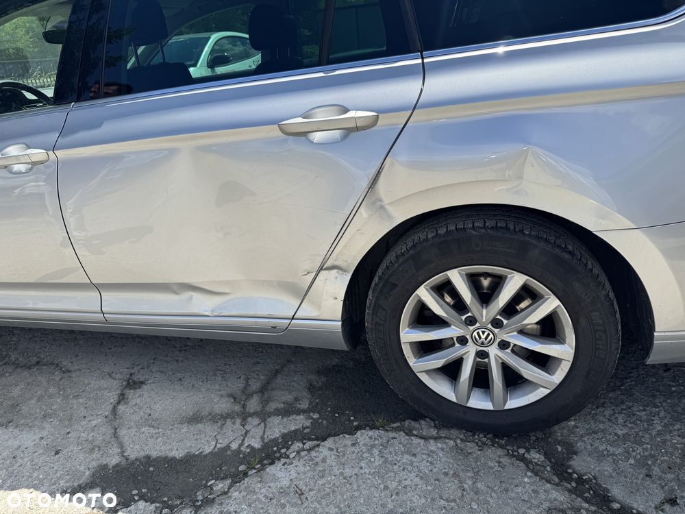 Volkswagen Passat 2.0 TDI SCR Comfortline DSG - 15