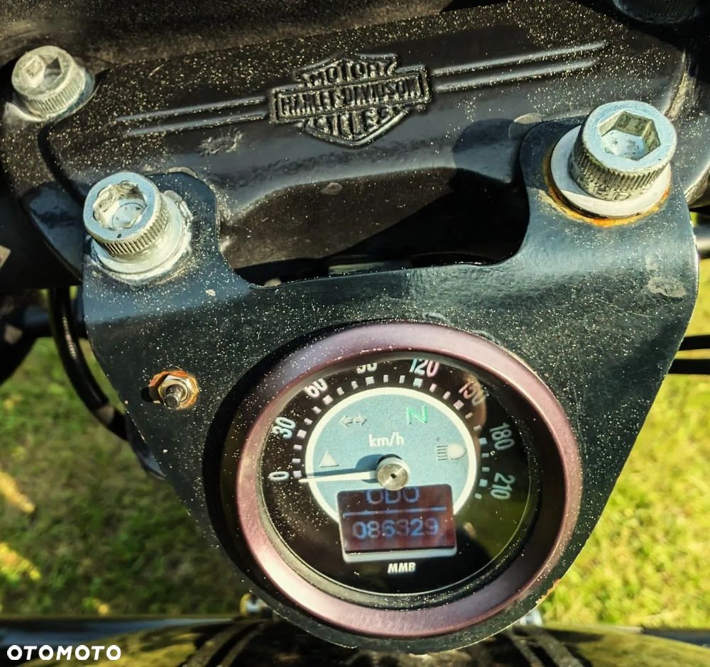 Harley-Davidson Sportster Custom 1200C - 6