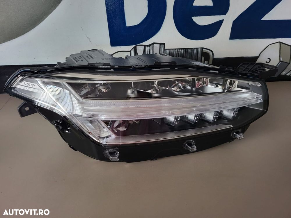Far LED dreapta NOU VOLVO XC90 31655160 - 1