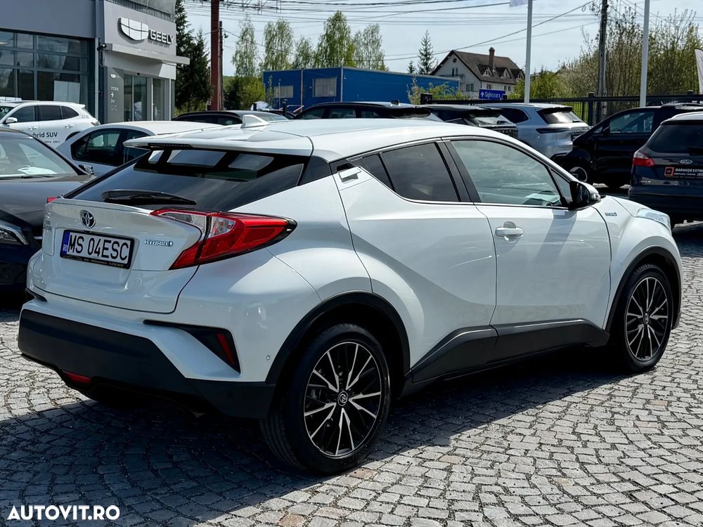 Toyota C-HR Lounge - 3