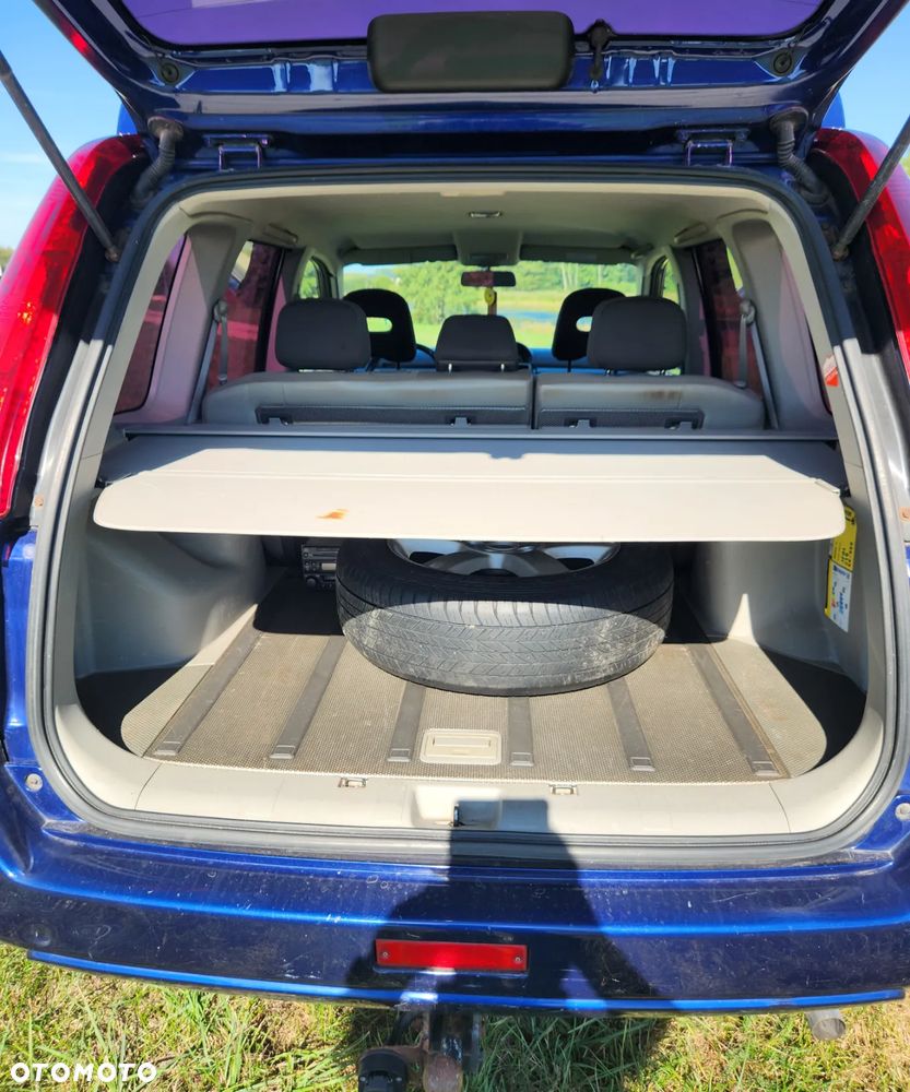 Nissan X-Trail 2.5 4x4 Elegance - 28