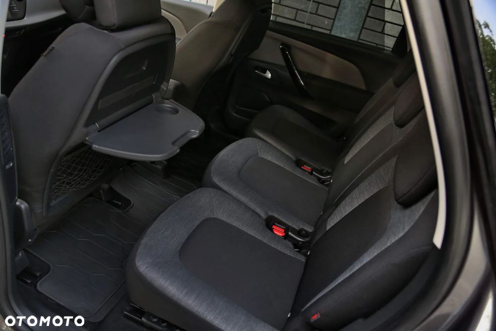Citroën C4 Picasso 1.6 BlueHDi MoreLife S&S EAT6 - 32