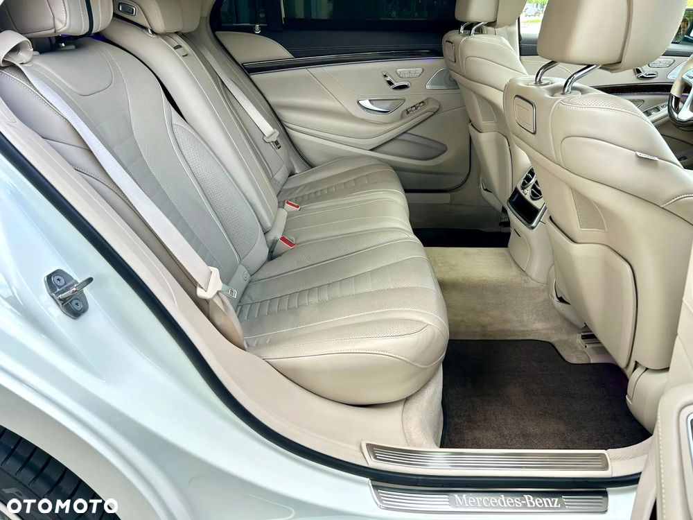 Mercedes-Benz Klasa S 560 4-Matic L 9G-TRONIC - 22
