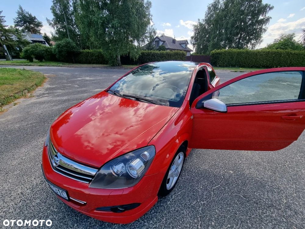 Opel Astra III GTC 1.6 Sport - 24