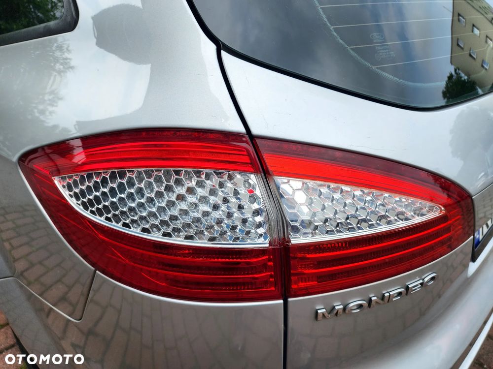Ford Mondeo 2.0 Trend - 13