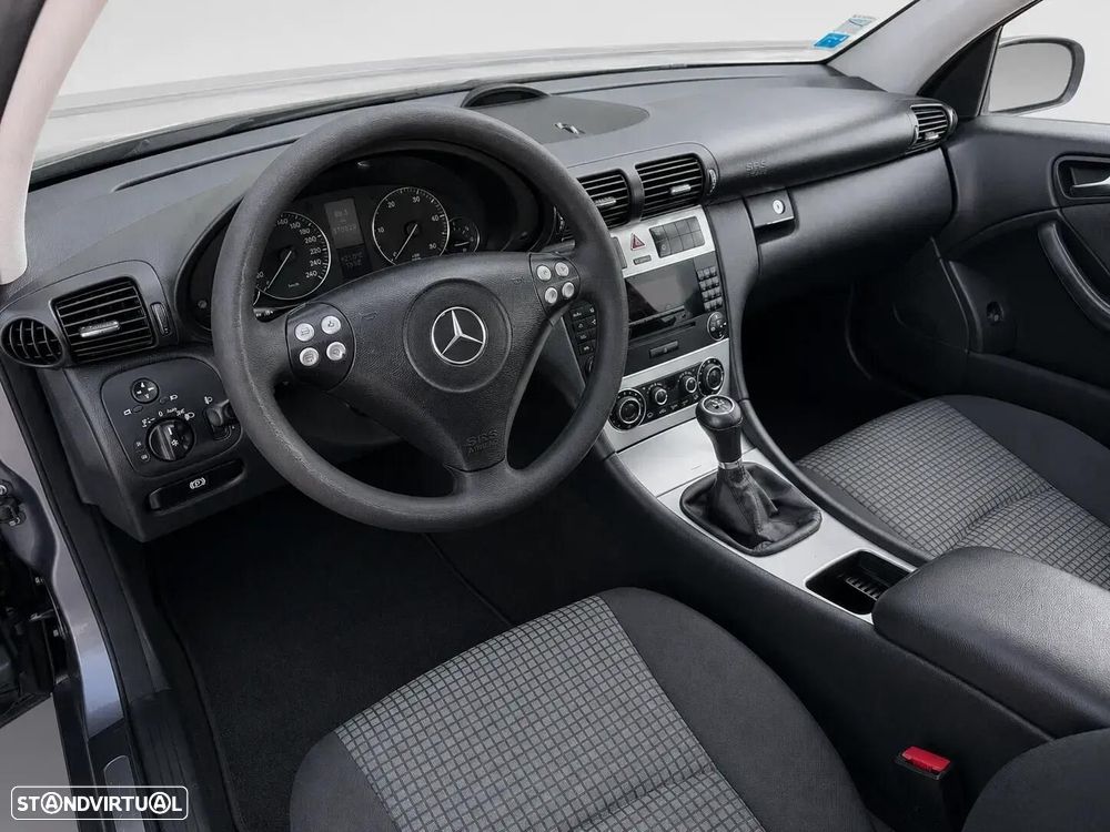 Mercedes-Benz C 220 - 7
