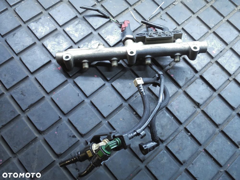 LISTWA WTRYSKOWA 0445214017 CITROEN C5 2.2 HDI POSIADAM 3 SZT - 1