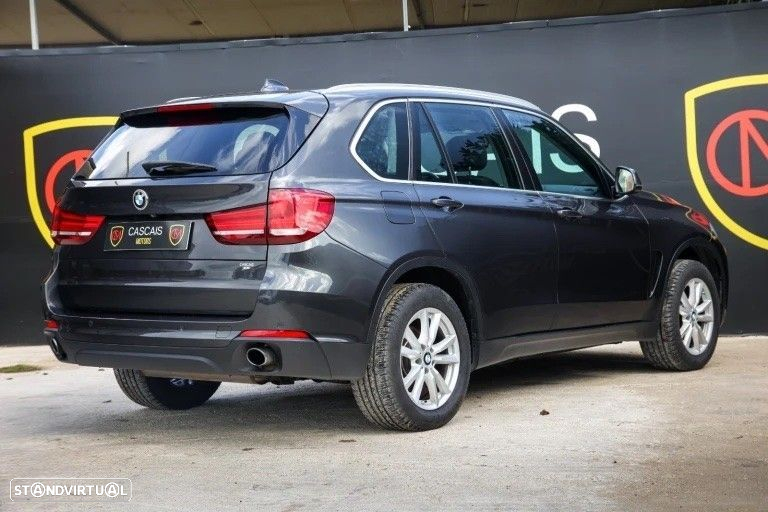 BMW X5 25 d sDrive Comfort 7L - 8