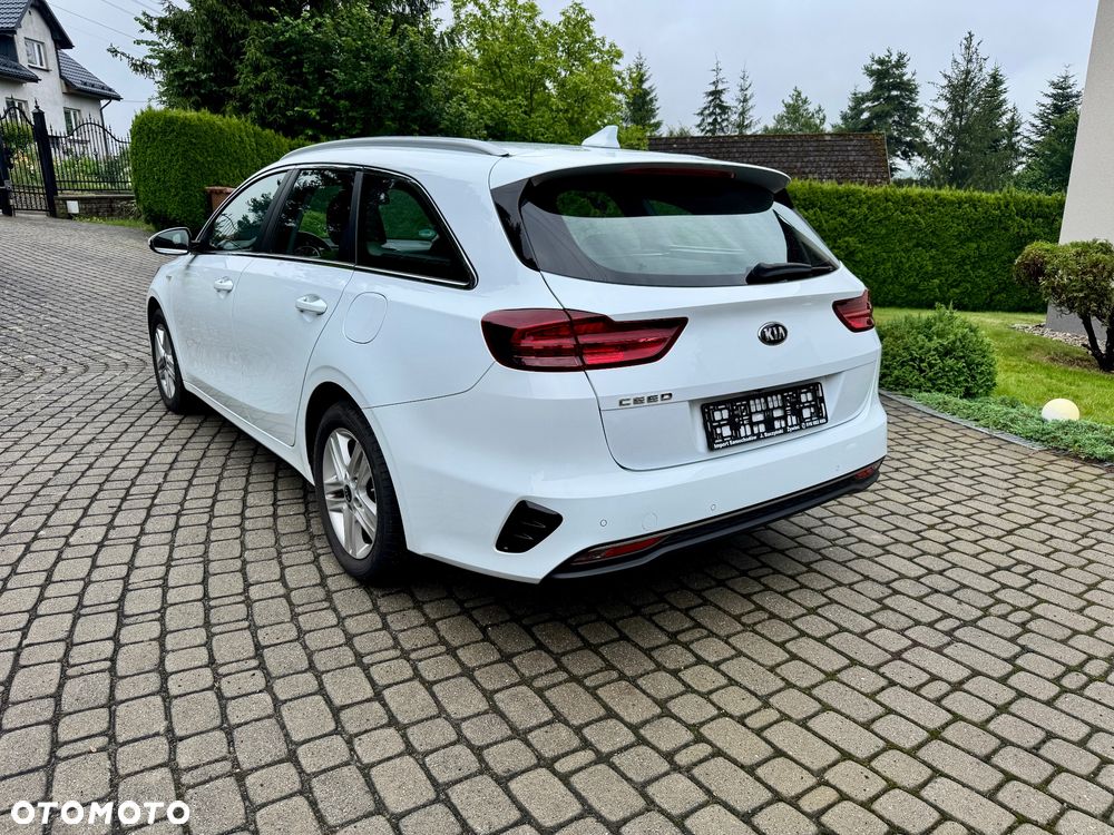 Kia Ceed 1.6 CRDi Platinum Edition - 4