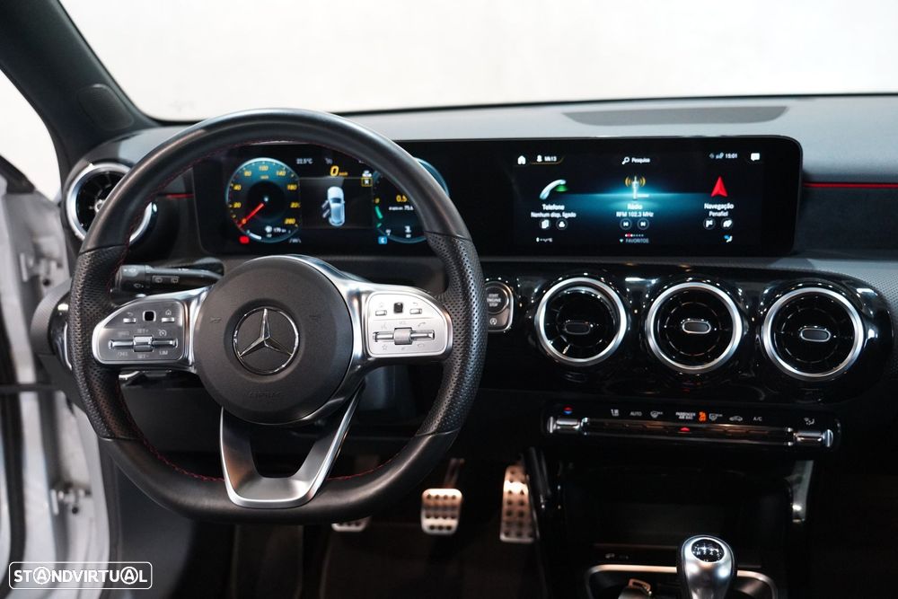 Mercedes-Benz A 180 d AMG Line - 28